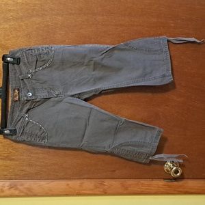 Girl's BeBop Capris Size 14